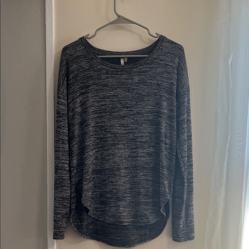 Women's Gray Heathered Top